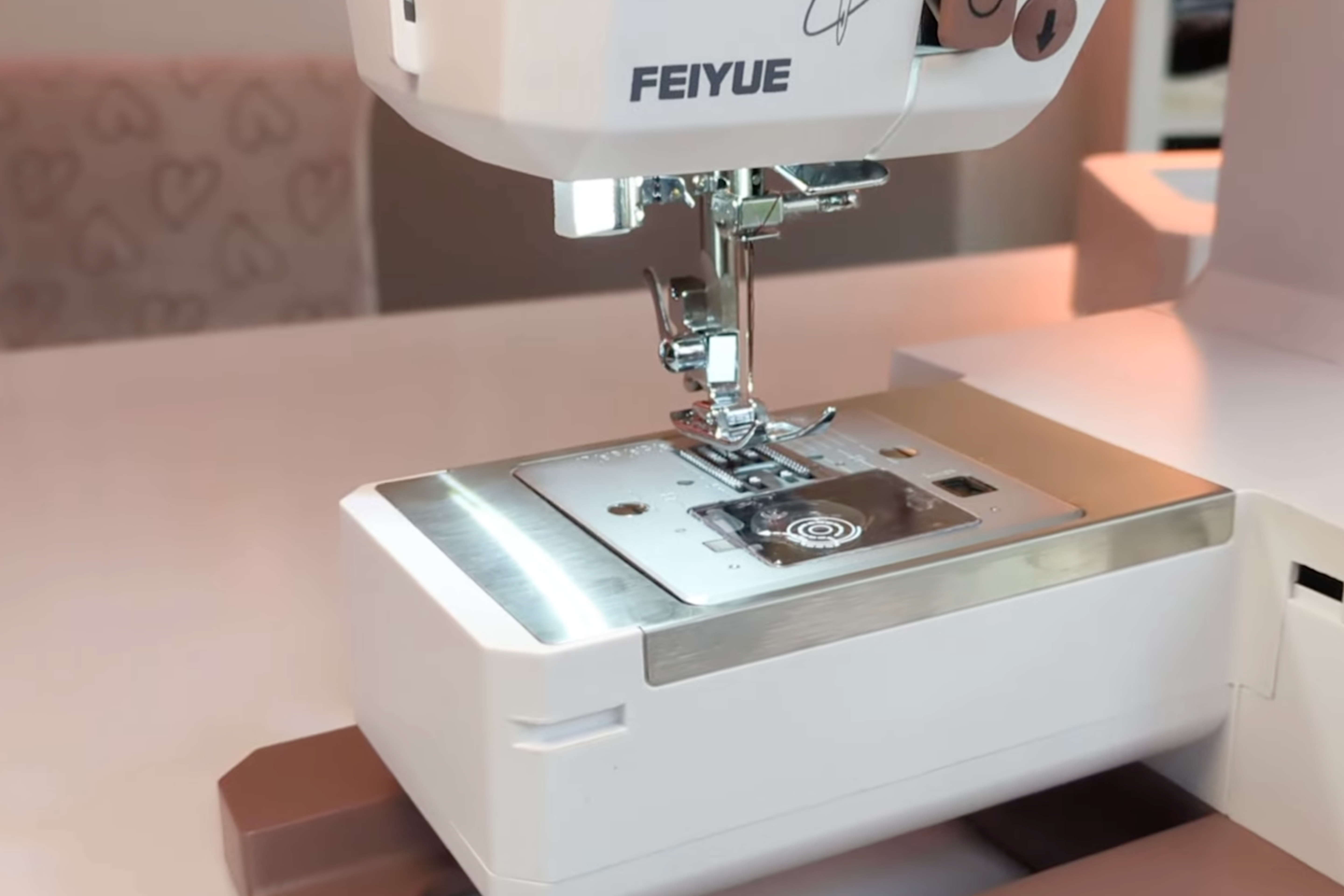 Flora – Nähmaschine für kreative Einsteiger